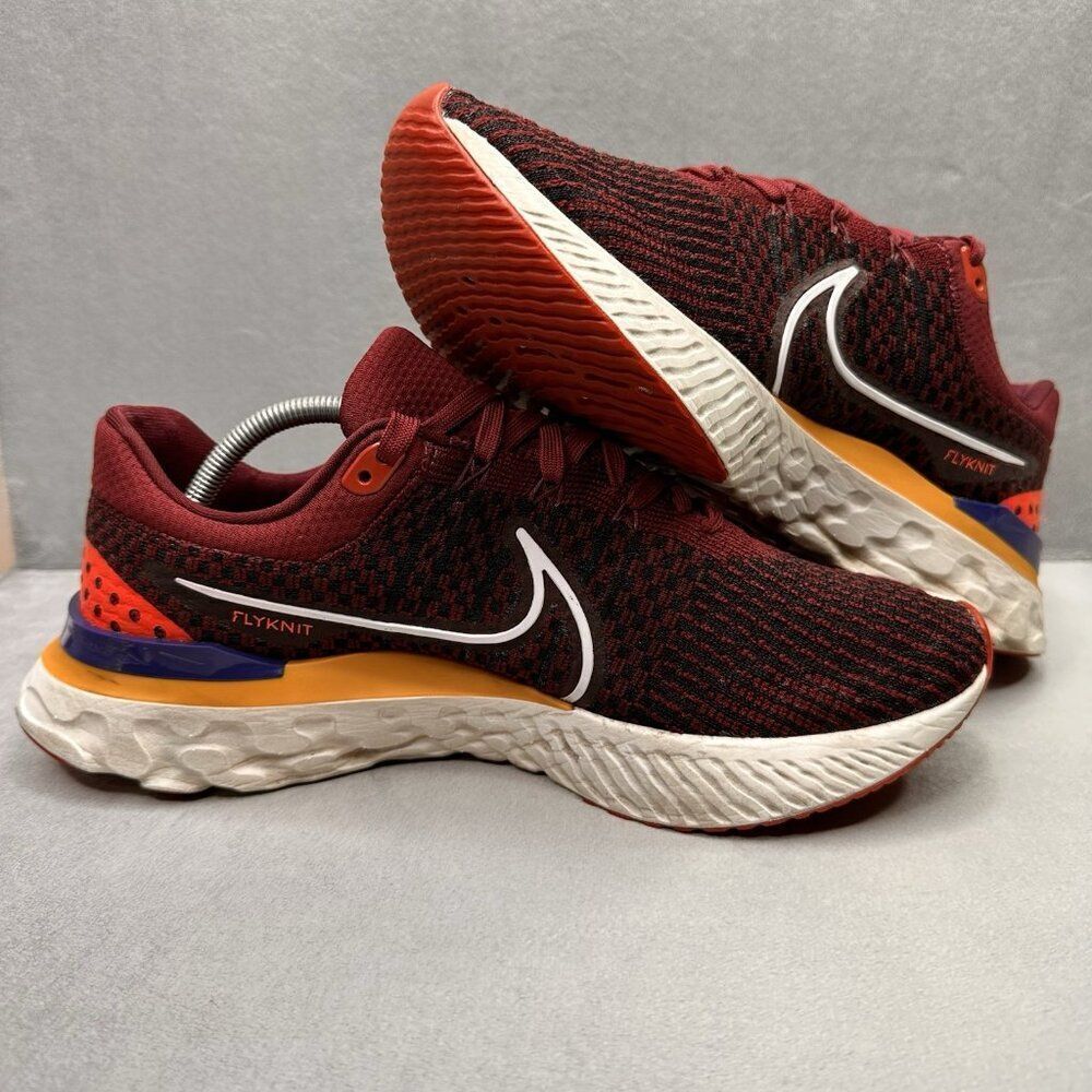 Nike Men's Maroon/White/Orange Running Shoes - Picture 5 of 8